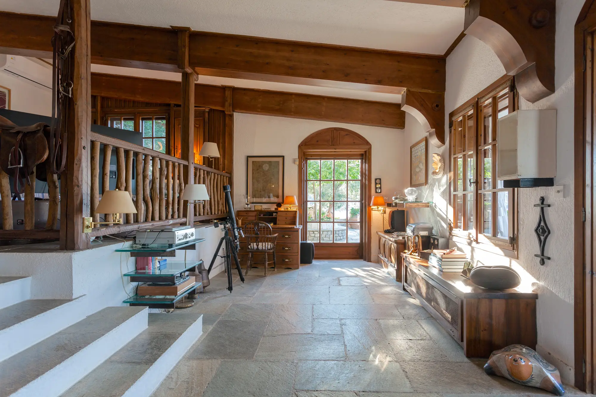 Villa Mitzela interior